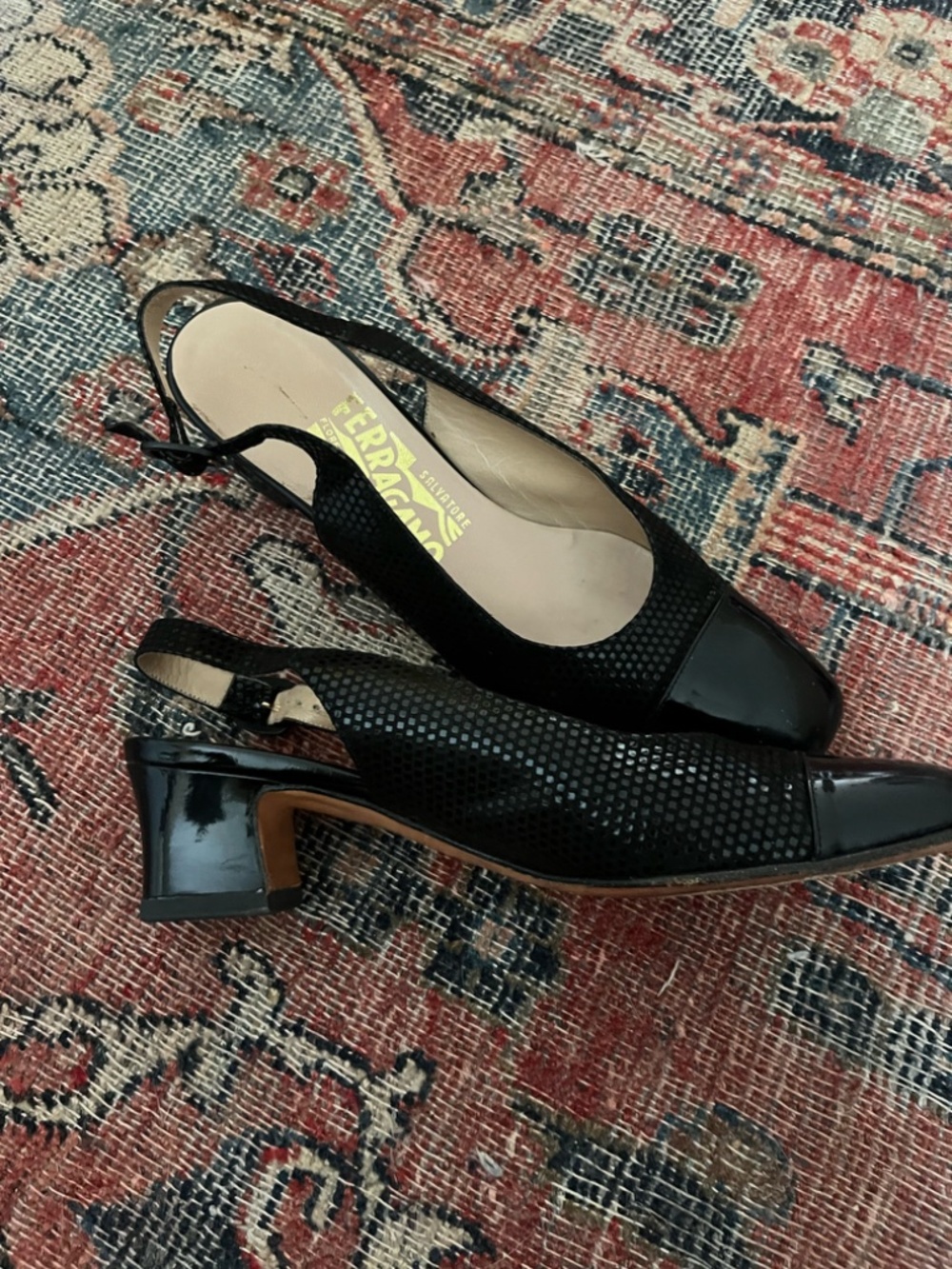Salvatore Ferragamo Black Patent Leather & Lizard Slingback Cap Toe Size 7